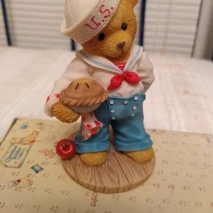 Cherished Teddies U.S.A. Boy with Apple pie